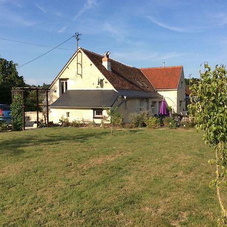 Papillon Esves-le-Moutier Exterior foto