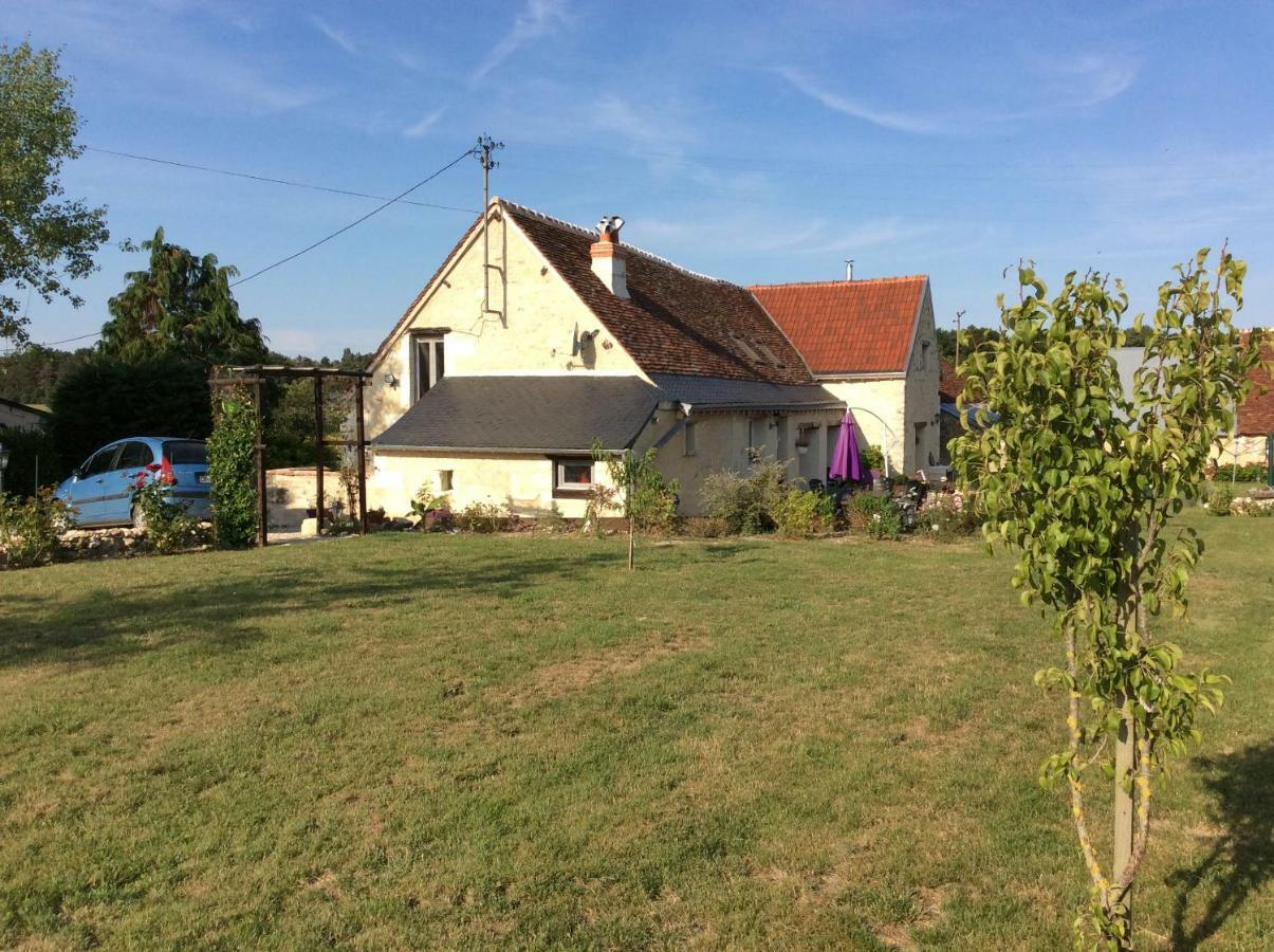 Papillon Esves-le-Moutier Exterior foto